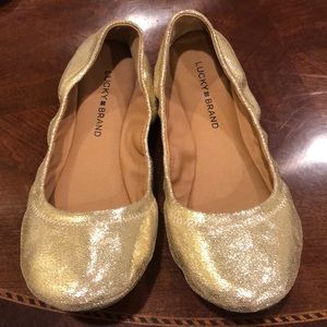 Lucky Brand gold flats! Brand new! Size 9.5